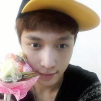 [Trans] 130314 SMTOWN's Official Site Update - White Day's Message from Lay